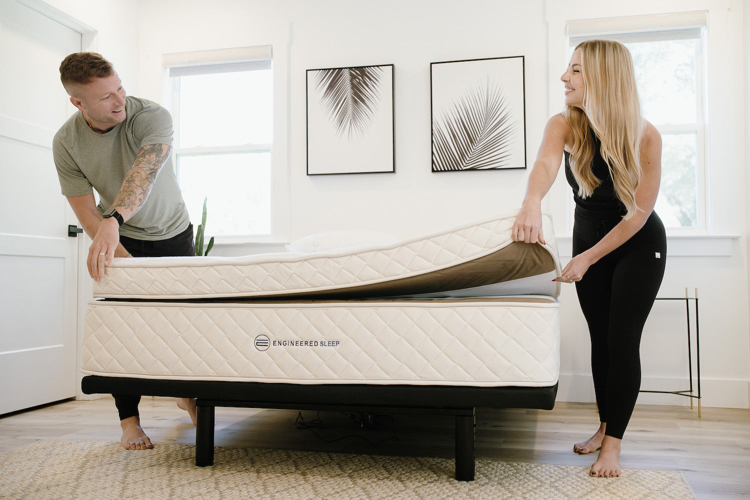 Attaching the DUO Comfort to the DUO Core with our CLING technology. An example of how easy it easy to attach or refresh the Comfort Layers in the DUO Mattress.