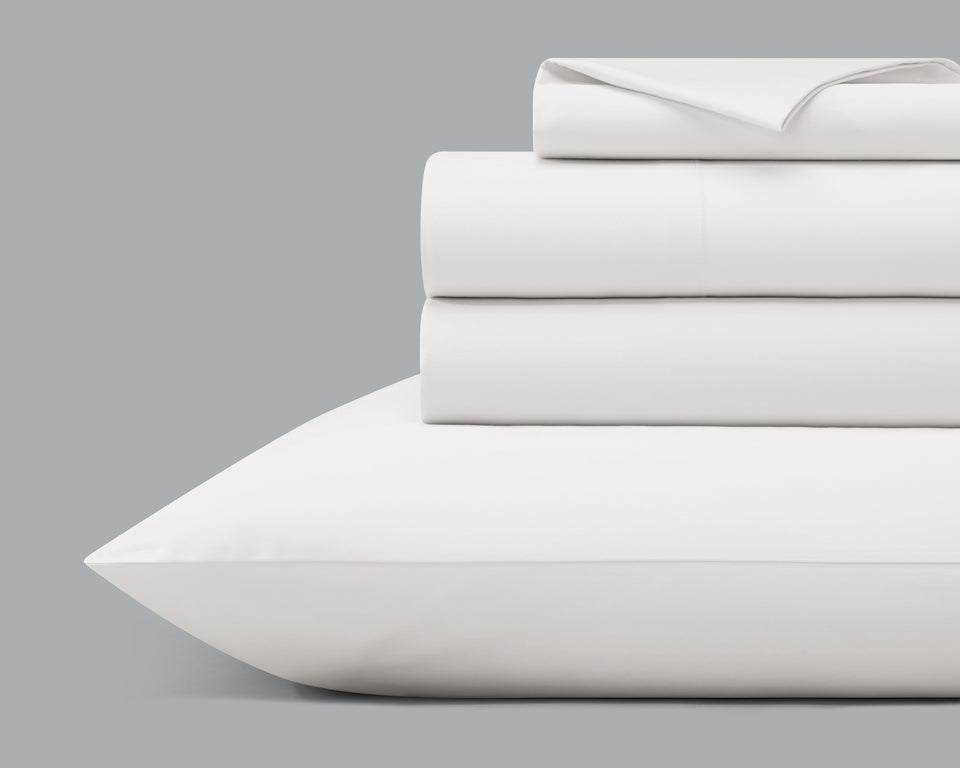 An Organic Cotton Sheet Set that provides a luxury feel on top of your mattress. These sheets sleep cool and are very high quality. Made with Sateen and organic cotton.