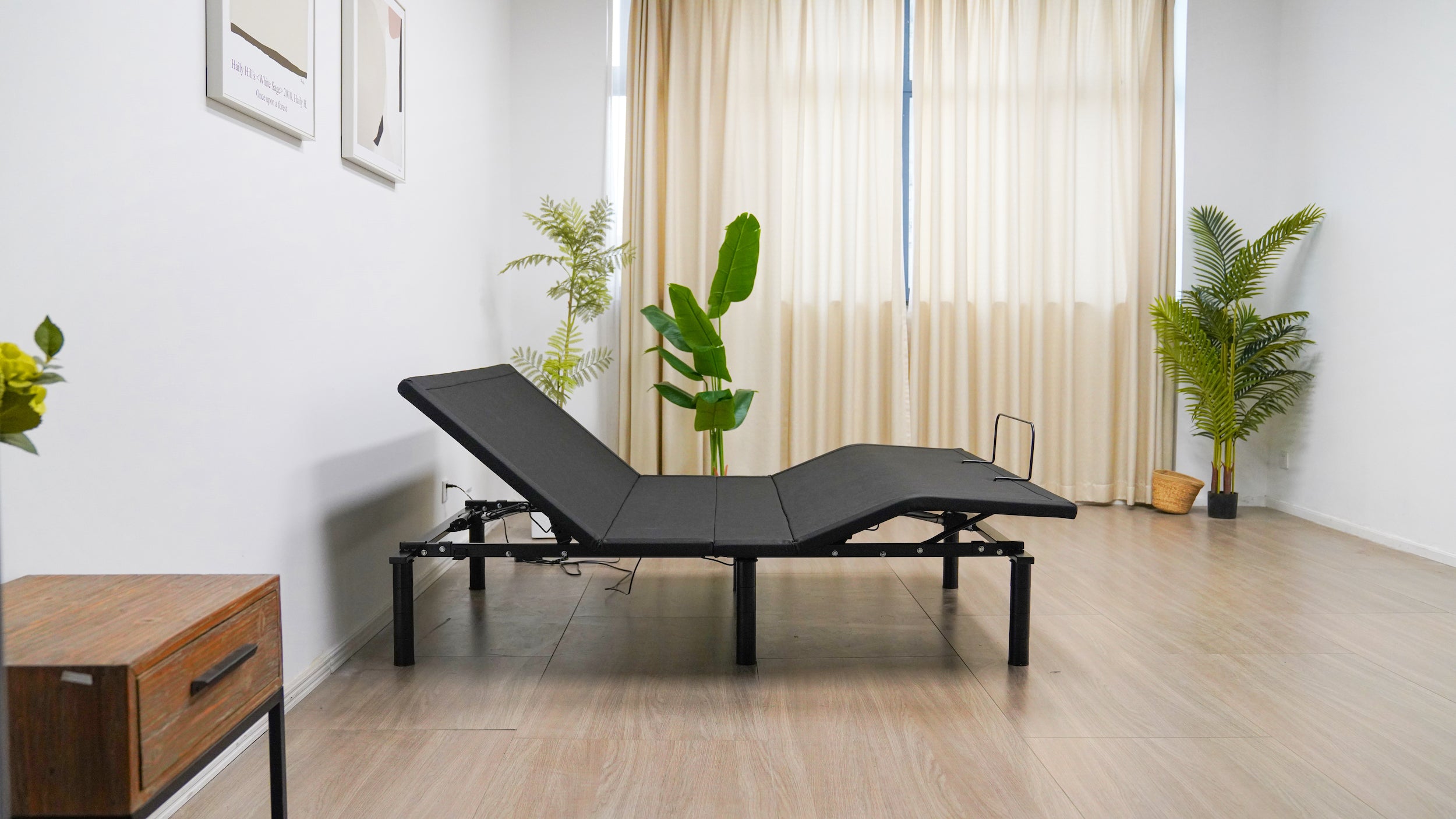 ES 2.0 Zero-Gravity Adjustable Bed Base | Engineered Sleep